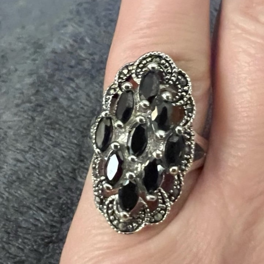 Vtg Silver Oval Marcasite & Black Obsidian Marquise Cluster Cocktail Ring sz 7